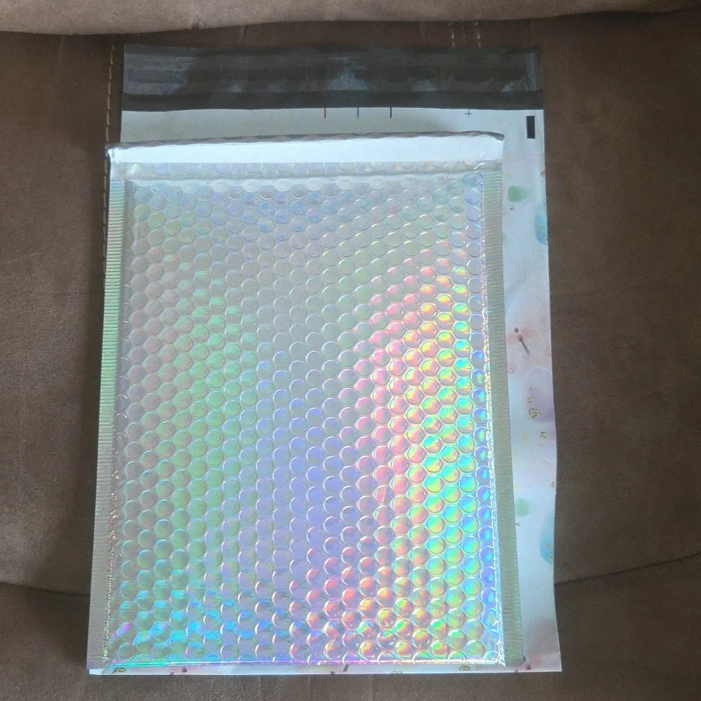 9x11 Holographic Bubble Mailer